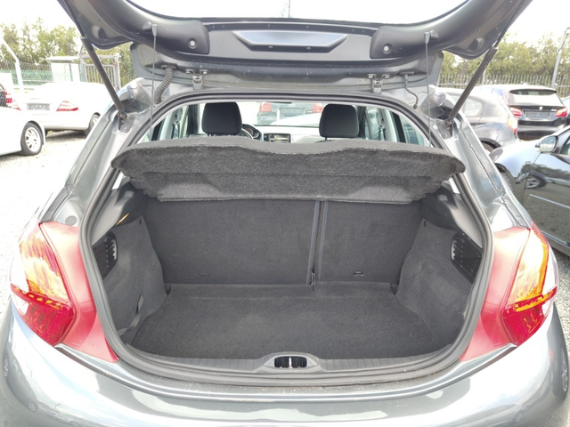 Peugeot 208 1.4 HDI - автомобили, коли, обяви за нови и употребявани 5