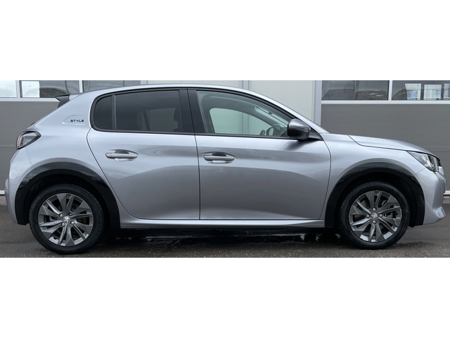 Peugeot 208 electric drive 100 kW Style - автомобили, коли, обяви за нови и употребявани 5