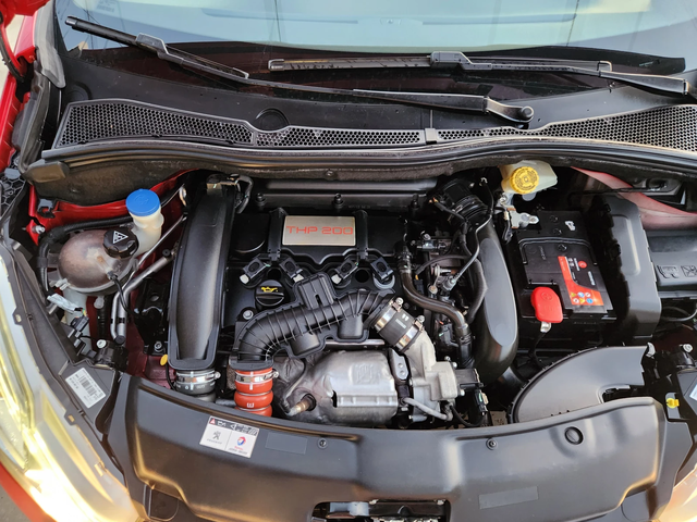 Peugeot 208 GTI-1.6I-200к.с-EURO 5 НАВИГАЦИЯ-ШВЕЙЦАРИЯ - автомобили, коли, обяви за нови и употребявани 14