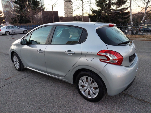 Peugeot 208 1,6e-HDi 92ps - автомобили, коли, обяви за нови и употребявани 4