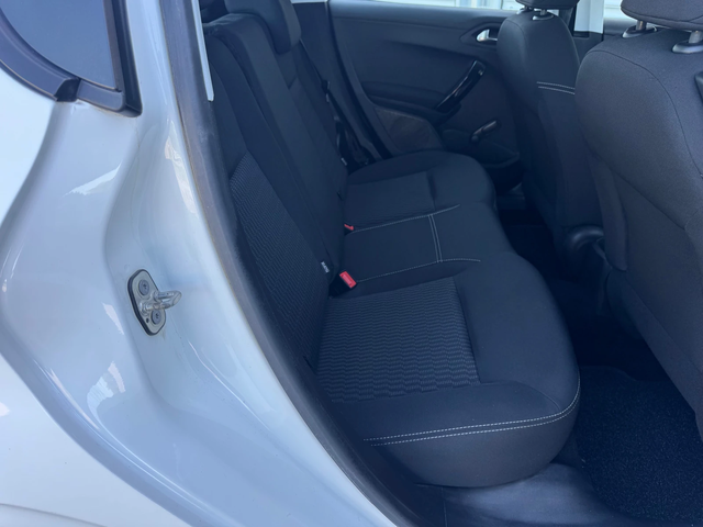 Peugeot 208 1, 5hdi 102ps, евро 6D, adblue, клима, нави, мулти - автомобили, коли, обяви за нови и употребявани 11