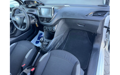 Peugeot 208 1, 5hdi 102ps, евро 6D, adblue, клима, нави, мулти - автомобили, коли, обяви за нови и употребявани 8