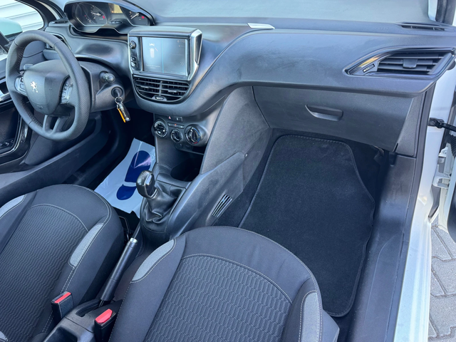 Peugeot 208 1, 5hdi 102ps, евро 6D, adblue, клима, нави, мулти - автомобили, коли, обяви за нови и употребявани 8
