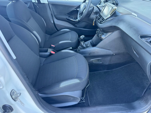 Peugeot 208 1, 5hdi 102ps, евро 6D, adblue, клима, нави, мулти - автомобили, коли, обяви за нови и употребявани 9