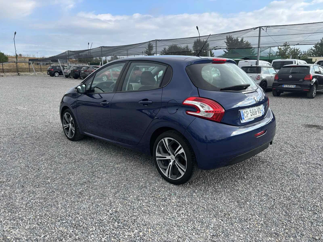 Peugeot 208 1.4, Нов внос, FRANCE. - автомобили, коли, обяви за нови и употребявани 4