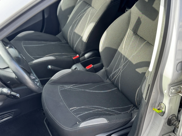 Peugeot 208 1.4 HDI 68kc - автомобили, коли, обяви за нови и употребявани 12