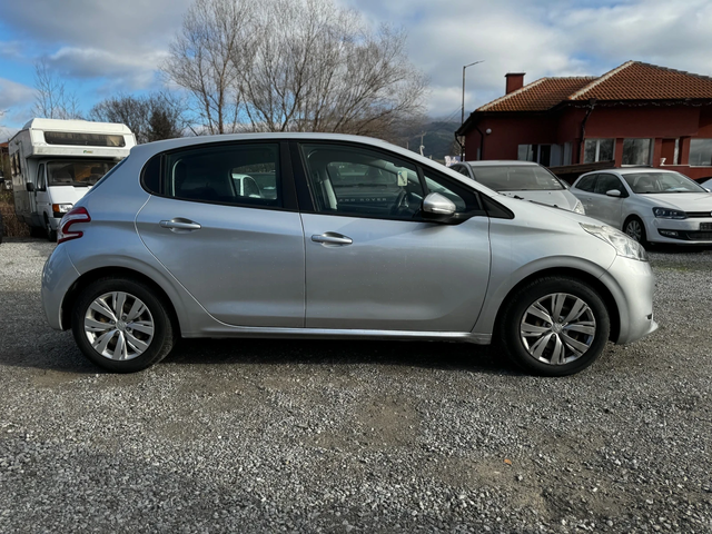 Peugeot 208 1.4 HDI 68kc - автомобили, коли, обяви за нови и употребявани 7