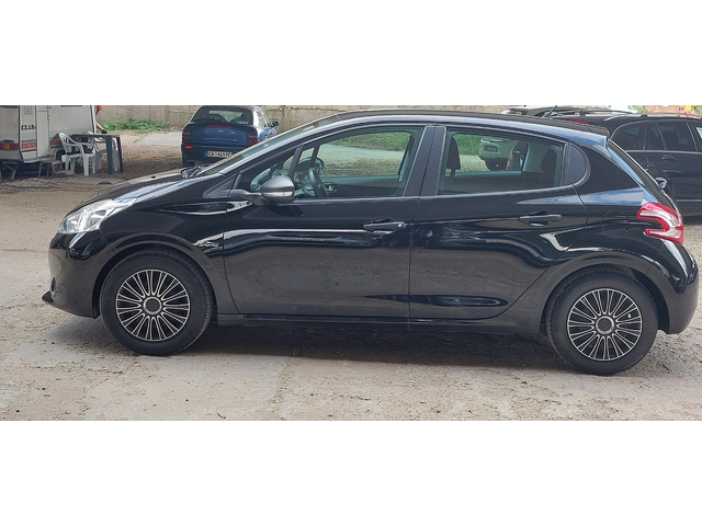 Peugeot 208 1.2 vti 115000km - автомобили, коли, обяви за нови и употребявани 5