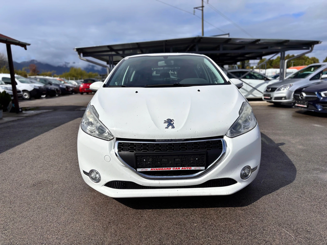 Peugeot 208 - автомобили, коли, обяви за нови и употребявани 0