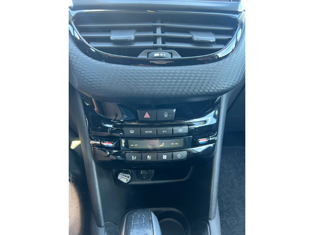 Peugeot 208 1.6BlueHDI 120.000km!!! Камера!!! - автомобили, коли, обяви за нови и употребявани 12