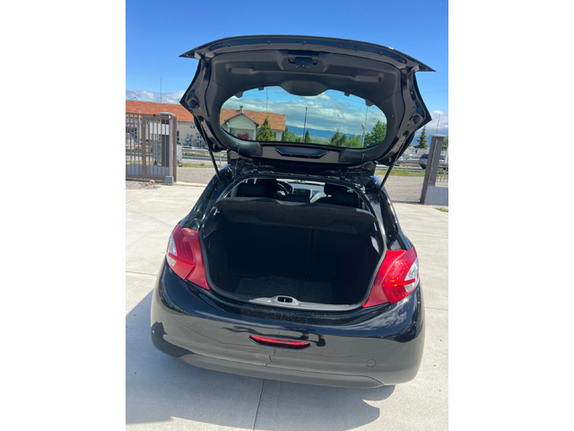 Peugeot 208 1.2I 85000km!!! - автомобили, коли, обяви за нови и употребявани 5