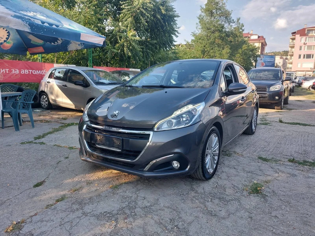 Peugeot 208 1.2i* EURO6D* 109000km. - автомобили, коли, обяви за нови и употребявани 0