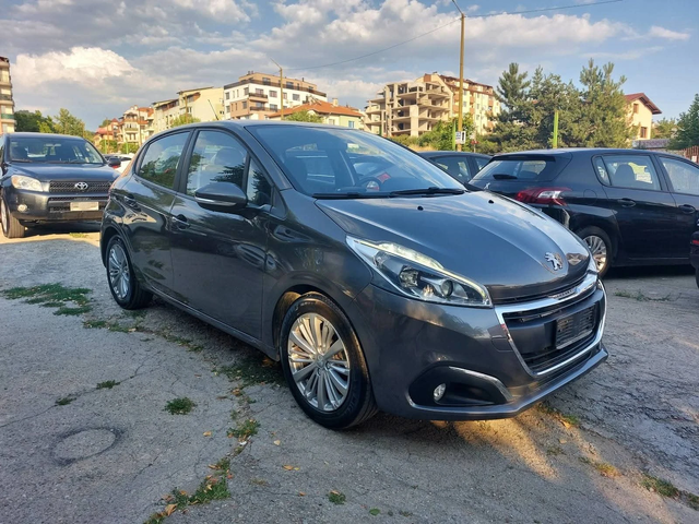 Peugeot 208 1.2i* EURO6D* 109000km. - автомобили, коли, обяви за нови и употребявани 4