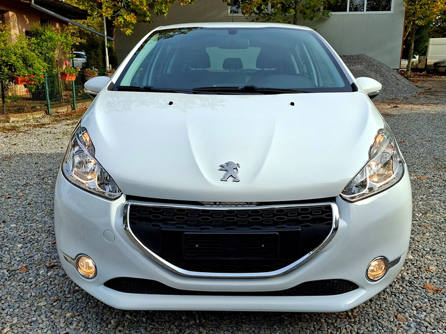 Peugeot 208 1.4i + ГАЗ-фабрична НАВИГАЦИЯ* АВТОПИЛОТ - автомобили, коли, обяви за нови и употребявани 1