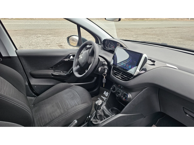 Peugeot 208 N1 - EVRO 6 - автомобили, коли, обяви за нови и употребявани 5