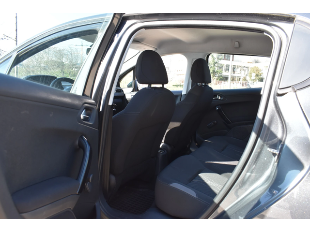 Peugeot 208 1.6i* Газов-Инжекцион - автомобили, коли, обяви за нови и употребявани 8