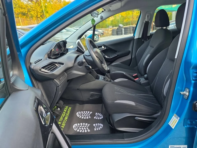 Peugeot 208 1.6HDI 92K.C. / КЛИМАТИК / НАВИГАЦИЯ - автомобили, коли, обяви за нови и употребявани 7