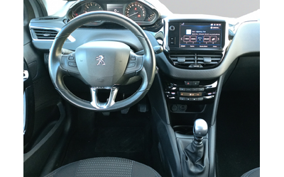 Peugeot 208 5P ALLURE 1.2 e-THP 110 BVM6 S&S EURO 6.2 - автомобили, коли, обяви за нови и употребявани 13
