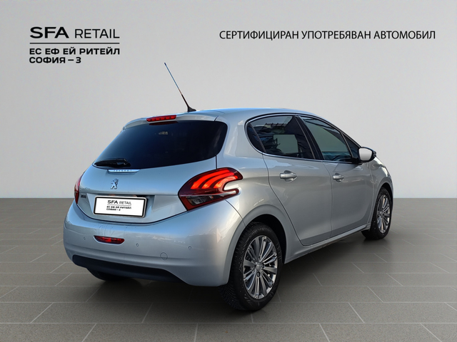 Peugeot 208 5P ALLURE 1.2 e-THP 110 BVM6 S&S EURO 6.2 - автомобили, коли, обяви за нови и употребявани 4