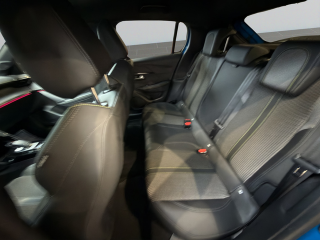 Peugeot 208 GT 1.2 PureTech 130 EAT8 - автомобили, коли, обяви за нови и употребявани 11