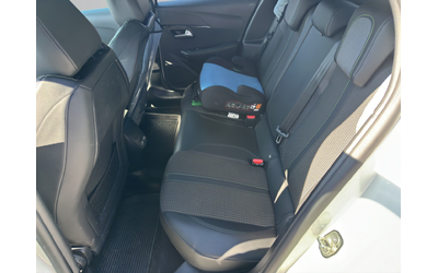 Peugeot 208 GT - автомобили, коли, обяви за нови и употребявани 11