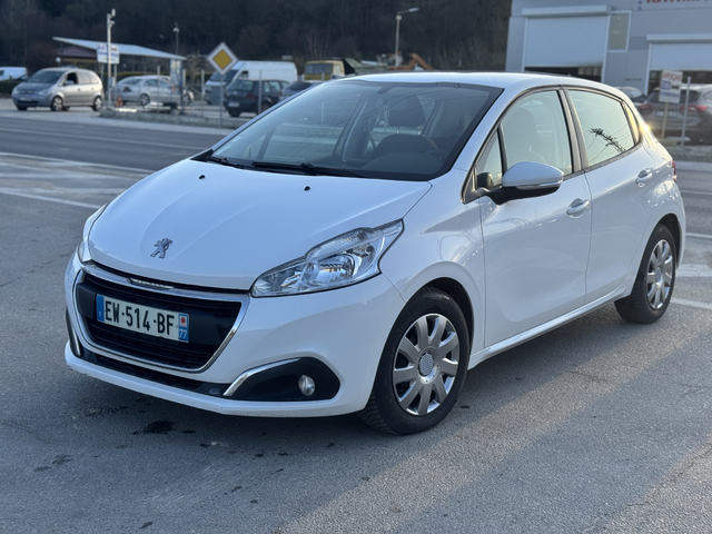 Peugeot 208 ЛИЗИНГ - автомобили, коли, обяви за нови и употребявани 0