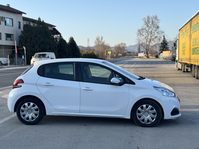 Peugeot 208 ЛИЗИНГ - автомобили, коли, обяви за нови и употребявани 3
