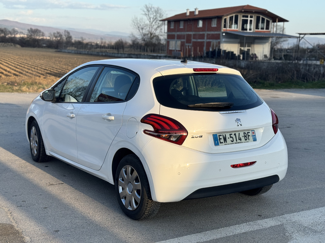 Peugeot 208 ЛИЗИНГ - автомобили, коли, обяви за нови и употребявани 4