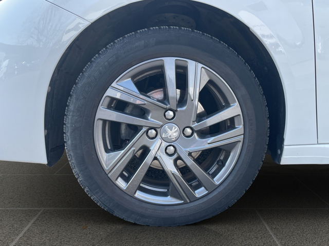 Peugeot 208 New Line Up ACTIVE PACK 1.2 PureTech 75 BVM5 - автомобили, коли, обяви за нови и употребявани 9