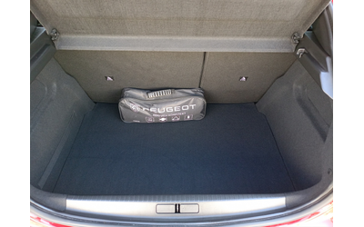 Peugeot 208 New Line Up ALLURE 1.2 PureTech 100 BVM6 - автомобили, коли, обяви за нови и употребявани 8