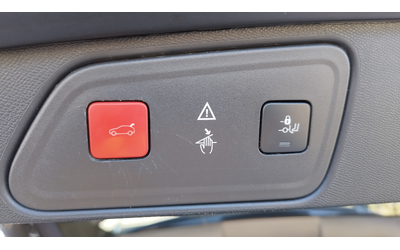 Peugeot 3008 1.5BlueHdi,131ks. - автомобили, коли, обяви за нови и употребявани 19