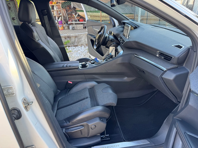 Peugeot 3008 -1.6HDI-GT LINE-FULL PACK - автомобили, коли, обяви за нови и употребявани 12