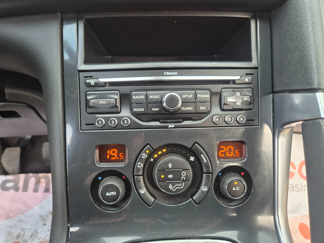 Peugeot 3008 1.6 HDI, NAVI - автомобили, коли, обяви за нови и употребявани 12