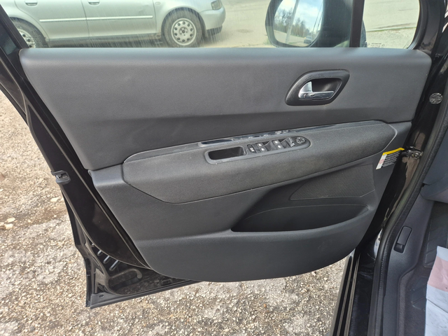 Peugeot 3008 1.6 HDI, NAVI - автомобили, коли, обяви за нови и употребявани 13