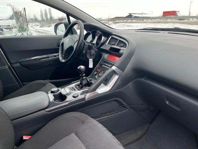 Peugeot 3008 1.6HDI-109-ITALIA - автомобили, коли, обяви за нови и употребявани 4