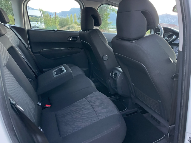 Peugeot 3008 1.6HDI-ITALIA - автомобили, коли, обяви за нови и употребявани 6