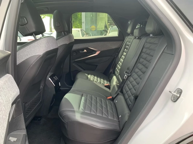 Peugeot 3008 e GT DISTR Winter Pack+ 360* PANO Keyless Massage - автомобили, коли, обяви за нови и употребявани 14