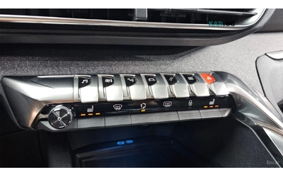 Peugeot 3008 1.5* BlueHDi* Allure* ПОДГРЕВ* КАМЕРА* KEYLESS* - автомобили, коли, обяви за нови и употребявани 13