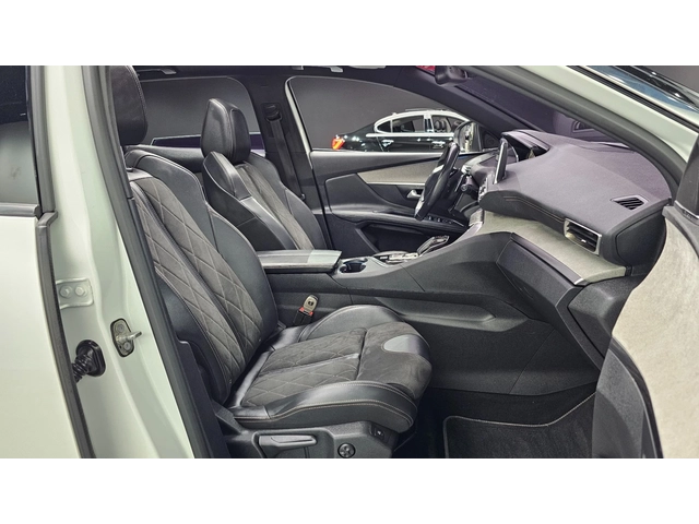 Peugeot 3008 2.0 BlueHDi GT | Адаптивен круиз| Масаж| Панорамa - автомобили, коли, обяви за нови и употребявани 12