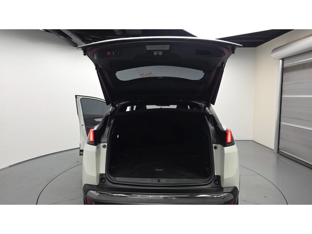 Peugeot 3008 2.0 BlueHDi GT | Адаптивен круиз | Масаж| Подгрев - автомобили, коли, обяви за нови и употребявани 15