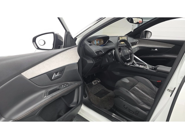 Peugeot 3008 2.0 BlueHDi GT | Адаптивен круиз | Масаж| Подгрев - автомобили, коли, обяви за нови и употребявани 8