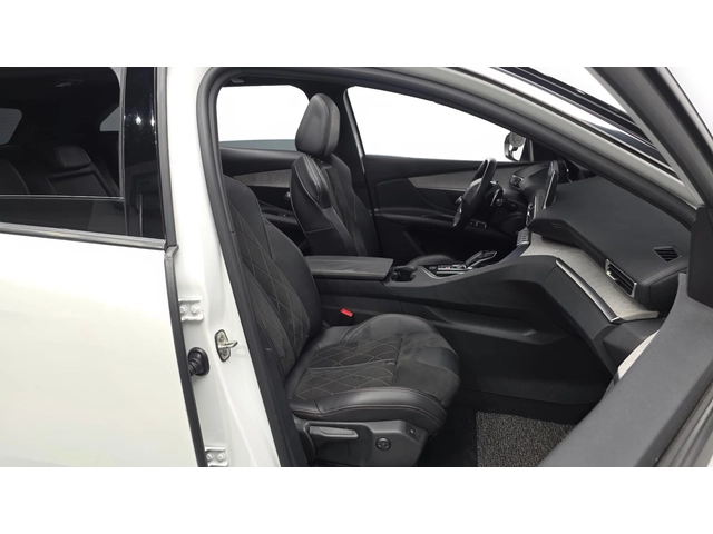 Peugeot 3008 2.0 BlueHDi GT | Адаптивен круиз | Масаж| Подгрев - автомобили, коли, обяви за нови и употребявани 9