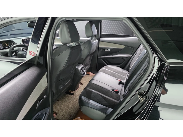 Peugeot 3008 2.0 BlueHDi GT | Адаптивен круиз | Панорама - автомобили, коли, обяви за нови и употребявани 10