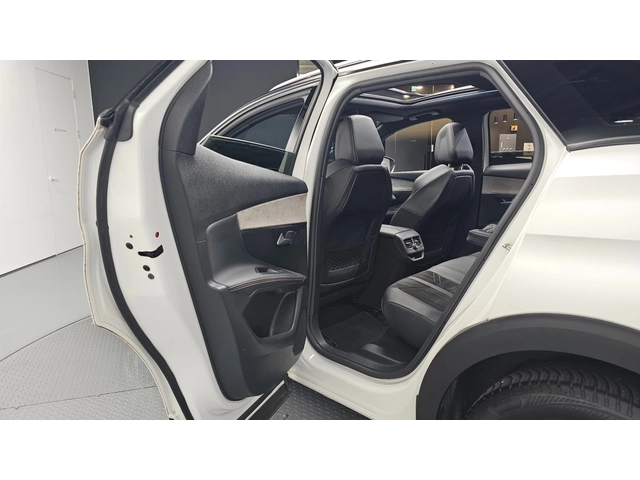 Peugeot 3008 1.5 BlueHDi GT | Адаптивен круиз | Масаж | Панорам - автомобили, коли, обяви за нови и употребявани 10