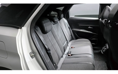 Peugeot 3008 1.6 BlueHDi GT Line - автомобили, коли, обяви за нови и употребявани 11