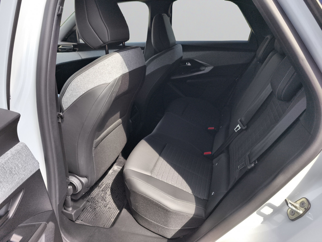 Peugeot 3008 ALLURE 1.2 PureTech 145 HYBRID 48V e-DCS6 EURO 6.4 - автомобили, коли, обяви за нови и употребявани 10