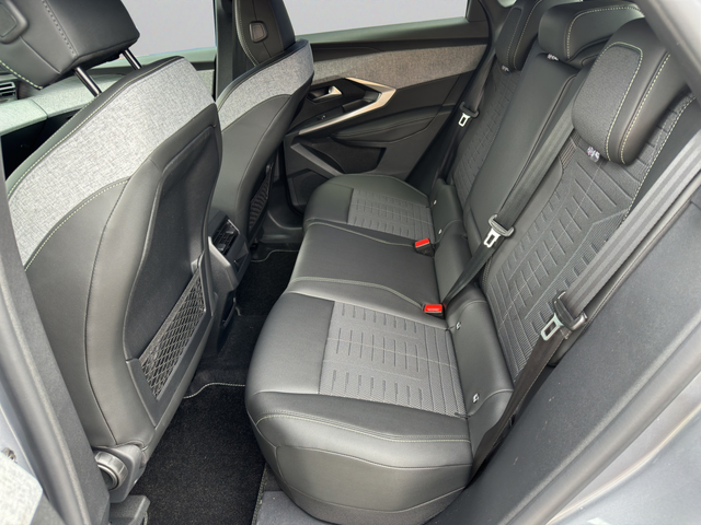 Peugeot 3008 GT 1.2 PureTech 145 HYBRID 48V e-DCS6 EURO 6.4 - автомобили, коли, обяви за нови и употребявани 11