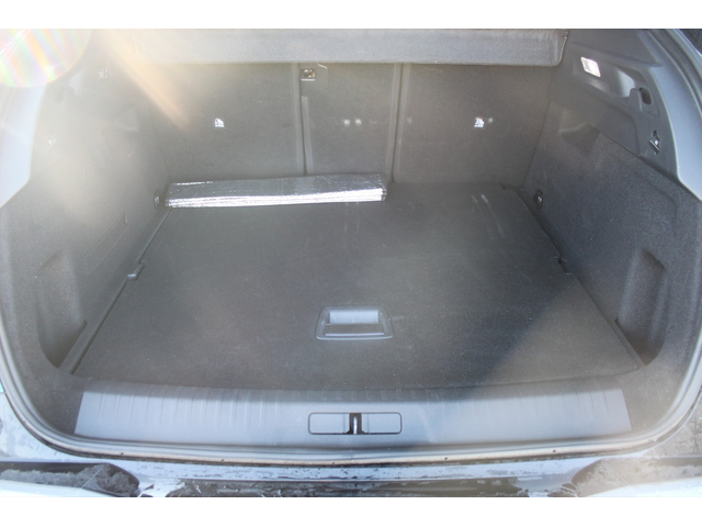 Peugeot 3008 GT Electric 157 кВ 210 к.с. - автомобили, коли, обяви за нови и употребявани 7
