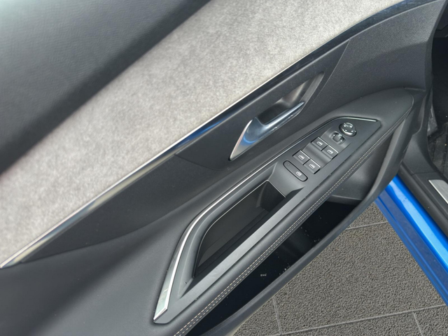 Peugeot 3008 GT PACK - автомобили, коли, обяви за нови и употребявани 16