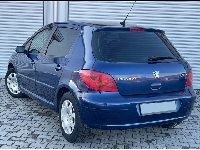 Peugeot 307 1, 6i GPL, климатрон., ел.пак., борд., обслужен-от - автомобили, коли, обяви за нови и употребявани 4